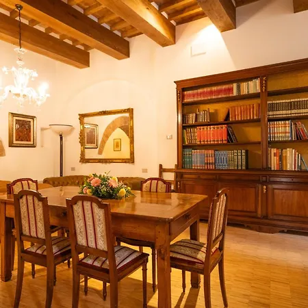 Elena - Baldassini N 15 Apartment